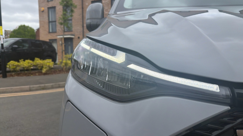 Ford Transit Custom E-320 L1 Rwd 100kW 65kWh H1 Van Limited Auto